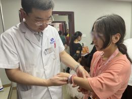 “最美医生”谭玉忠：肩负荣光与使命，攀登显微外科的医学高峰