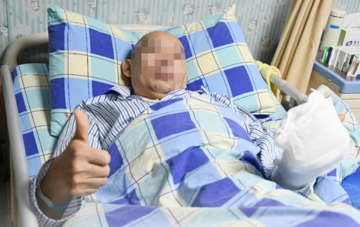 黑指头“秒变”红指头,重庆长城骨科医院成功救治一例断指再植术后血管危象患者