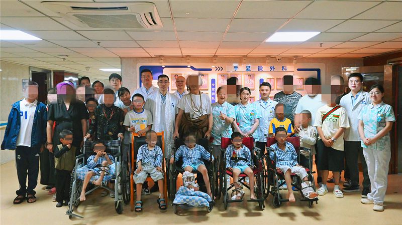 重庆长城骨科医院田林副院长接受中央电视台《品质中国》节目专访